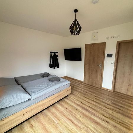 Apartmany U Plaze Lipna - Male Lipno Cerna v Posumavi Ngoại thất bức ảnh